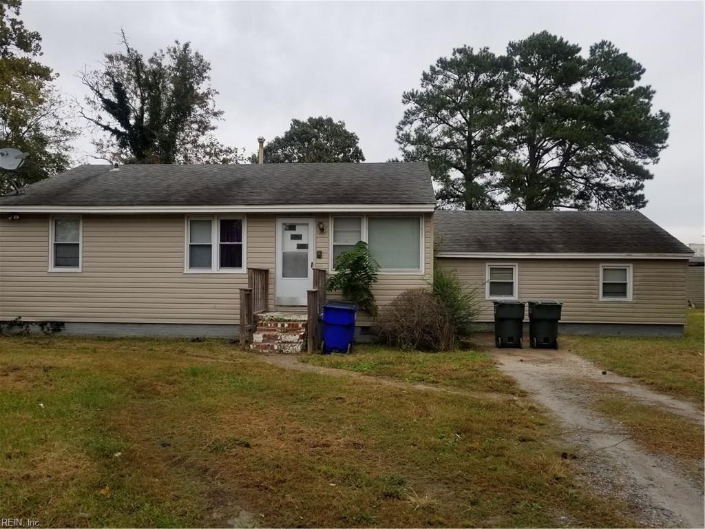 1568 Cowand Ave - Photo 1