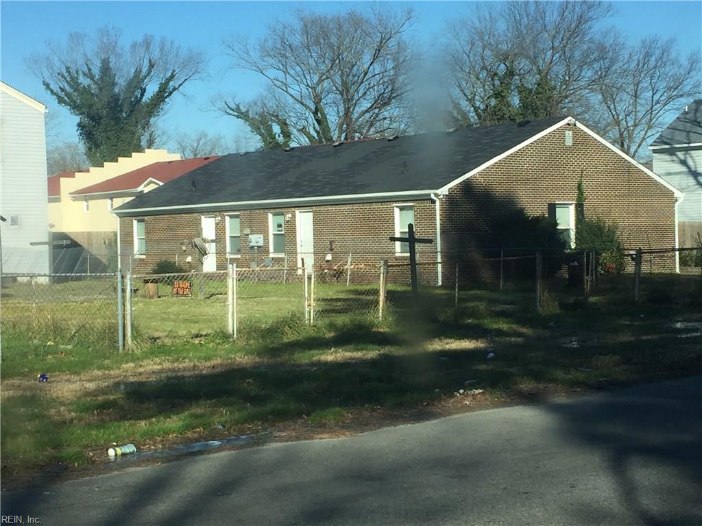 2320 Randolph St - Photo 1