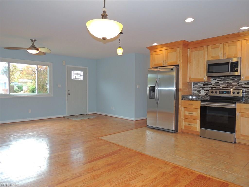 3513 Continental St - Photo 1