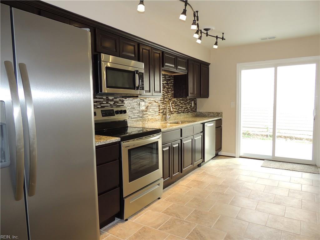 1708 Newmill Ct - Photo 1