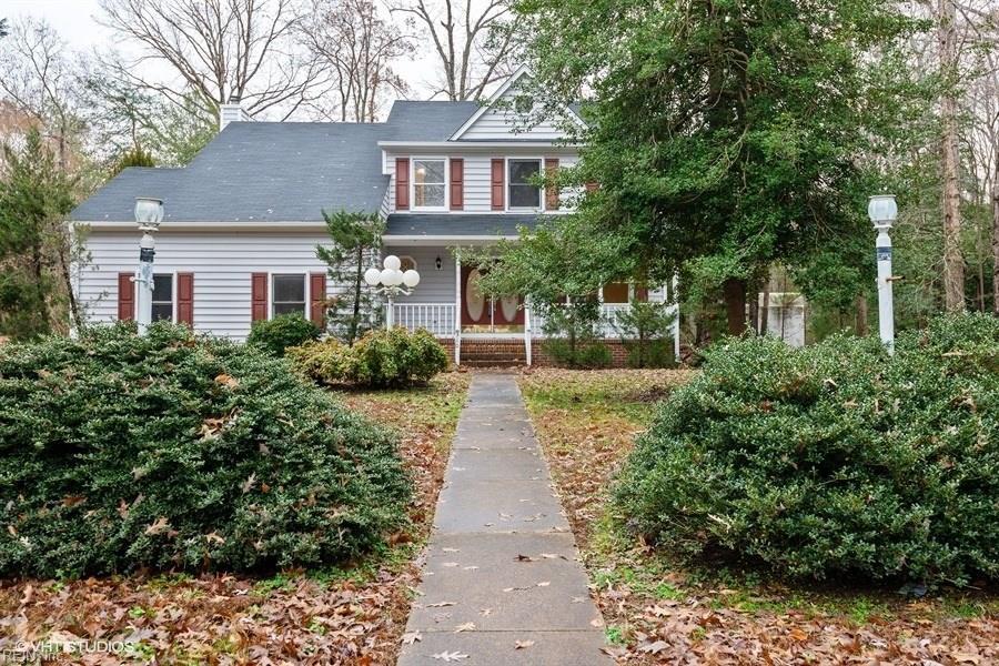 310 Buckingham Way - Photo 1
