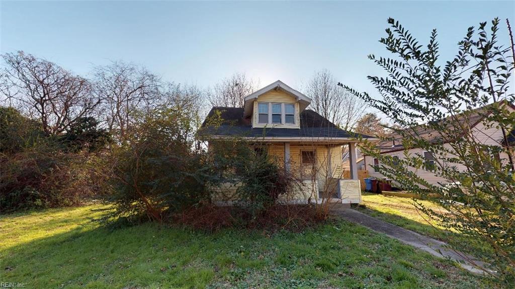 2907 Eustis Ave - Photo 1