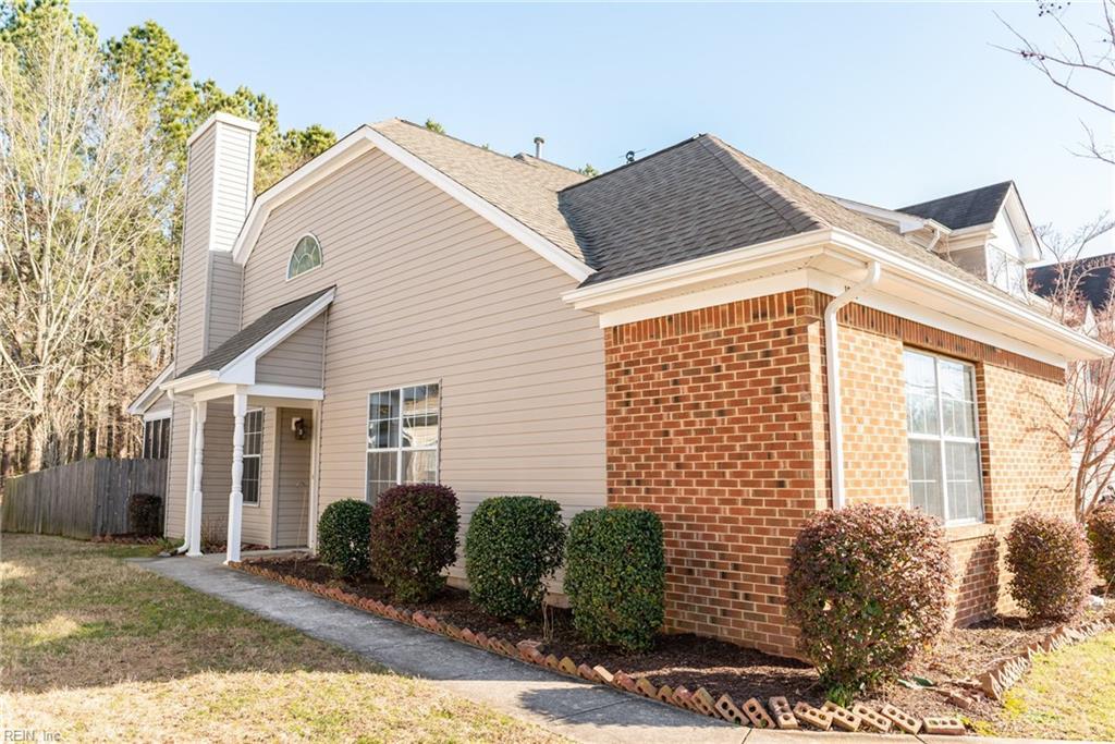 1868 Abbotsbury Way - Photo 1