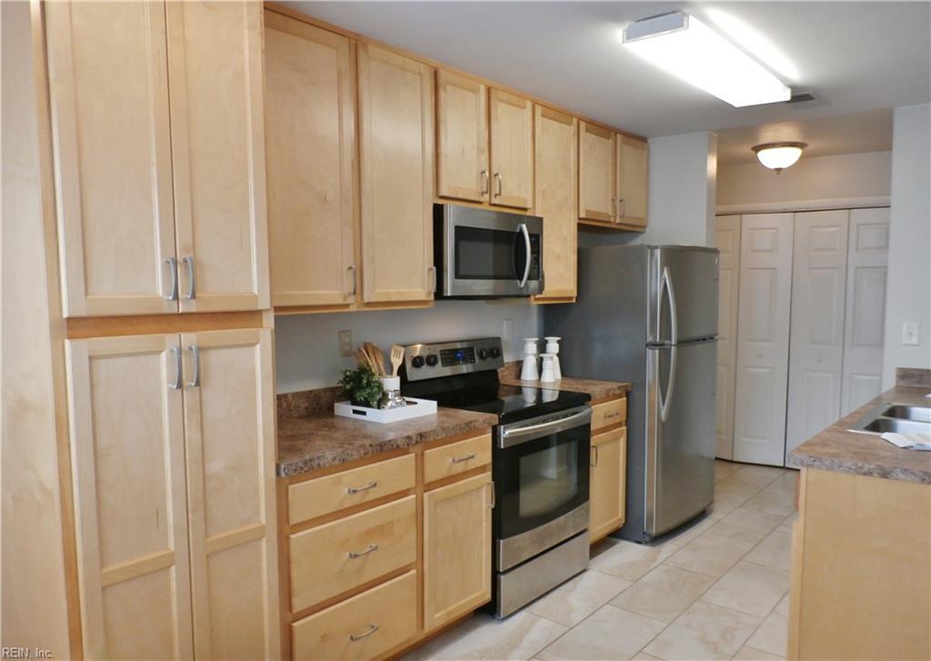 1802 Chantilly Ct - Photo 1