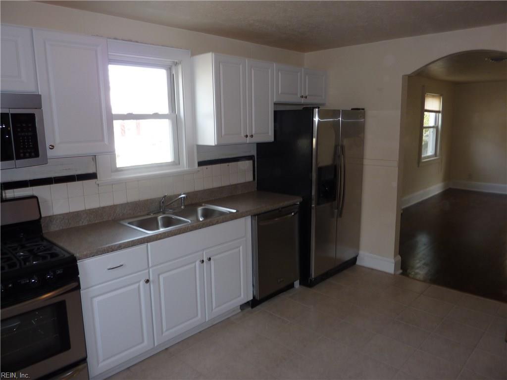 4225 Hacienda St - Photo 1