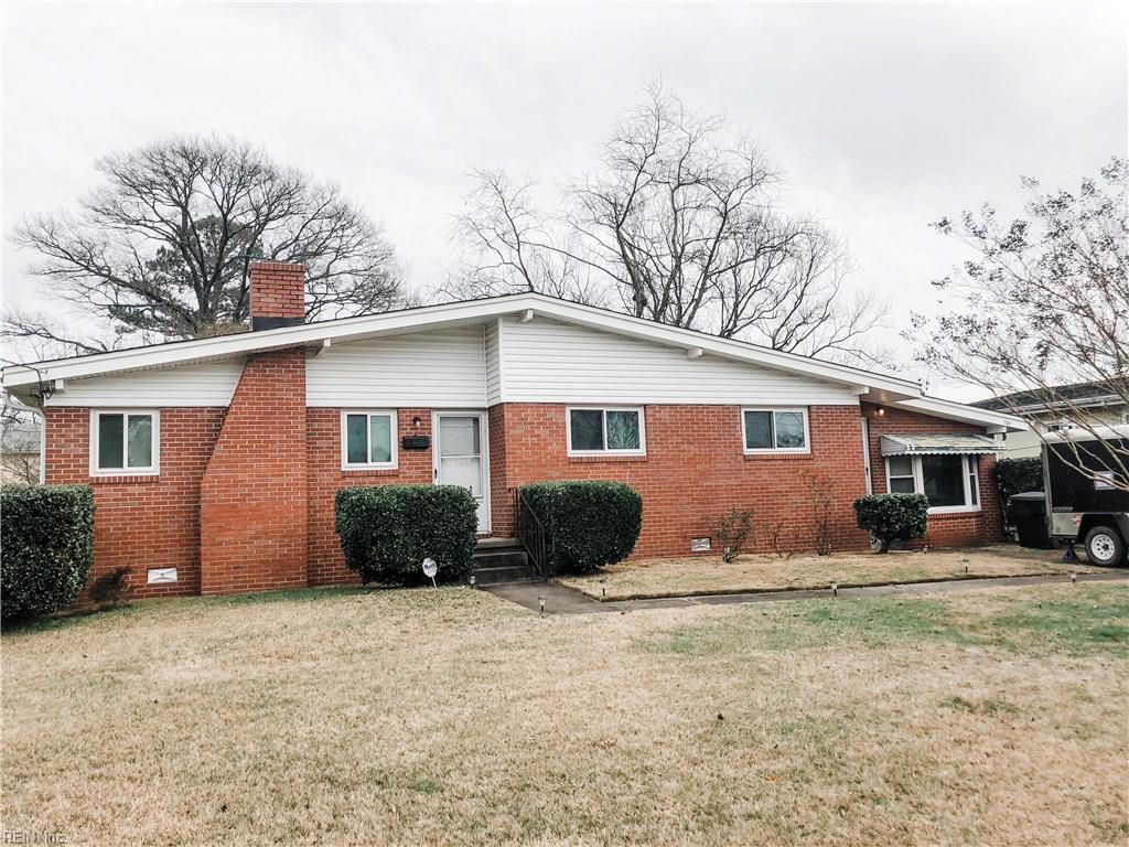 708 Houdon Ln - Photo 1