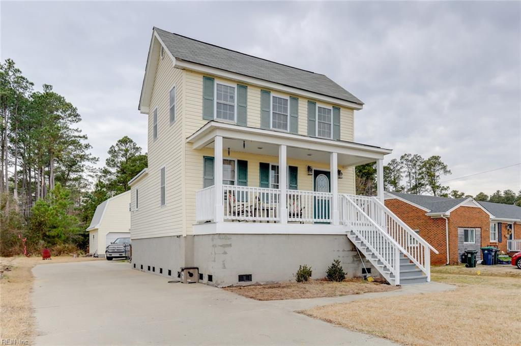 1428 Poquoson Ave - Photo 1