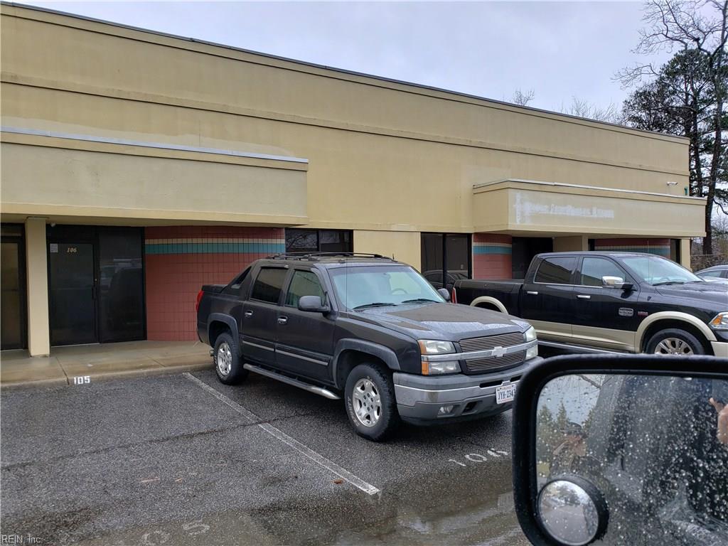 1724 Virginia Beach Blvd - Photo 1