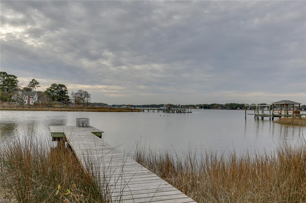 519 Riverside Dr - Photo 1