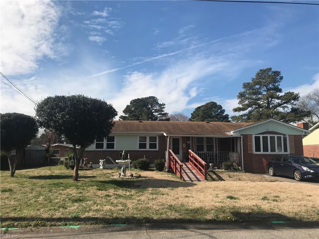 1109 Tazewell St - Photo 1
