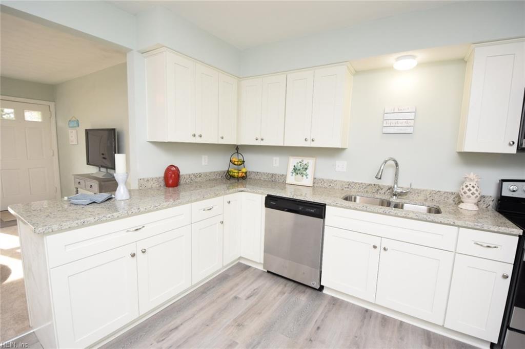 8920 Semmes Ave - Photo 1