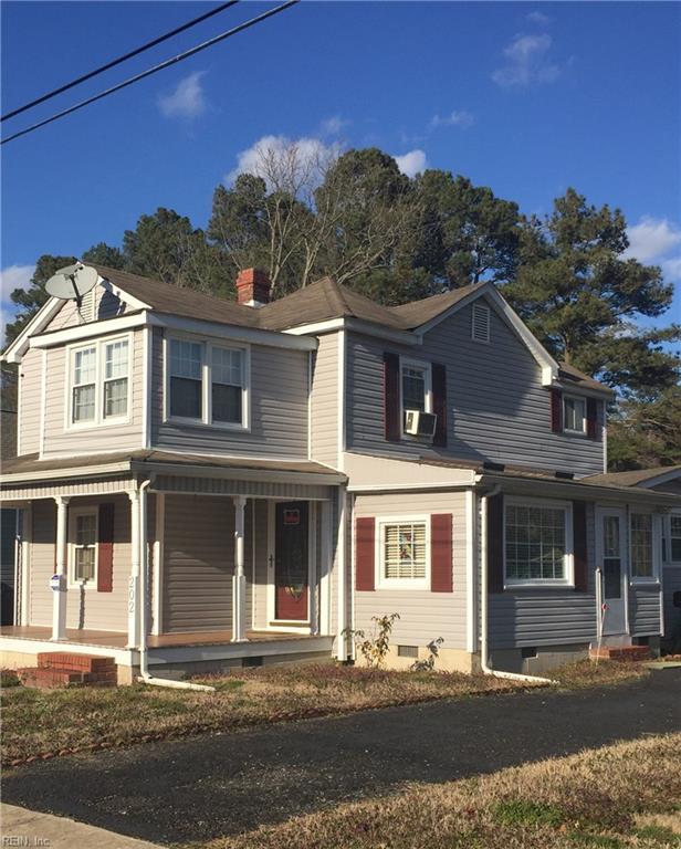 202 Middle St - Photo 1