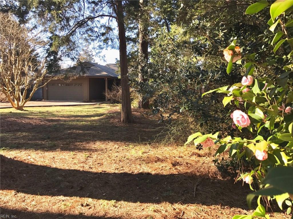 288 Shore Cir - Photo 1