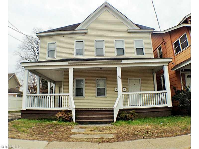 211 27th St - Photo 1