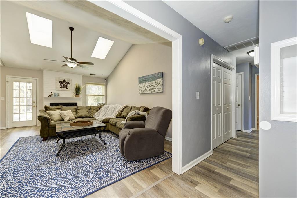 2425 Bernadotte Ct - Photo 1