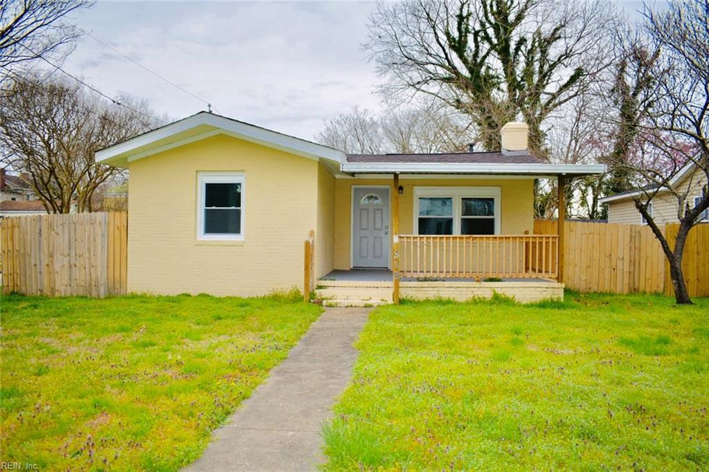 319 Middlesex St - Photo 1