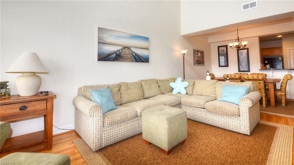 204 Sandbridge Rd - Photo 1