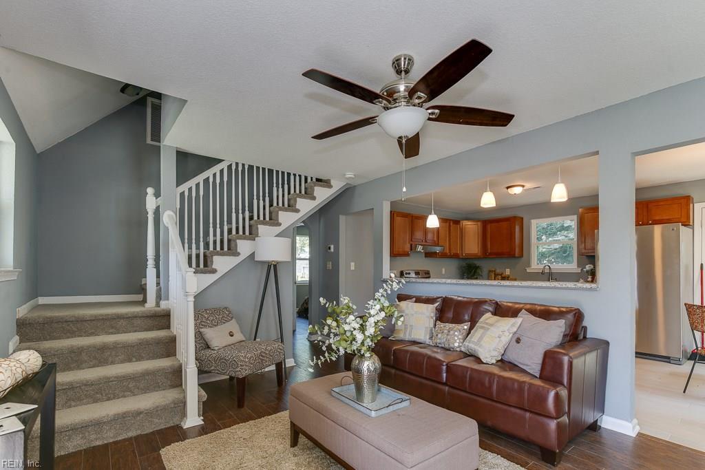 2712 Tidewater Dr - Photo 1