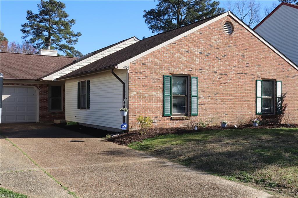434 Warner Hall Pl - Photo 1
