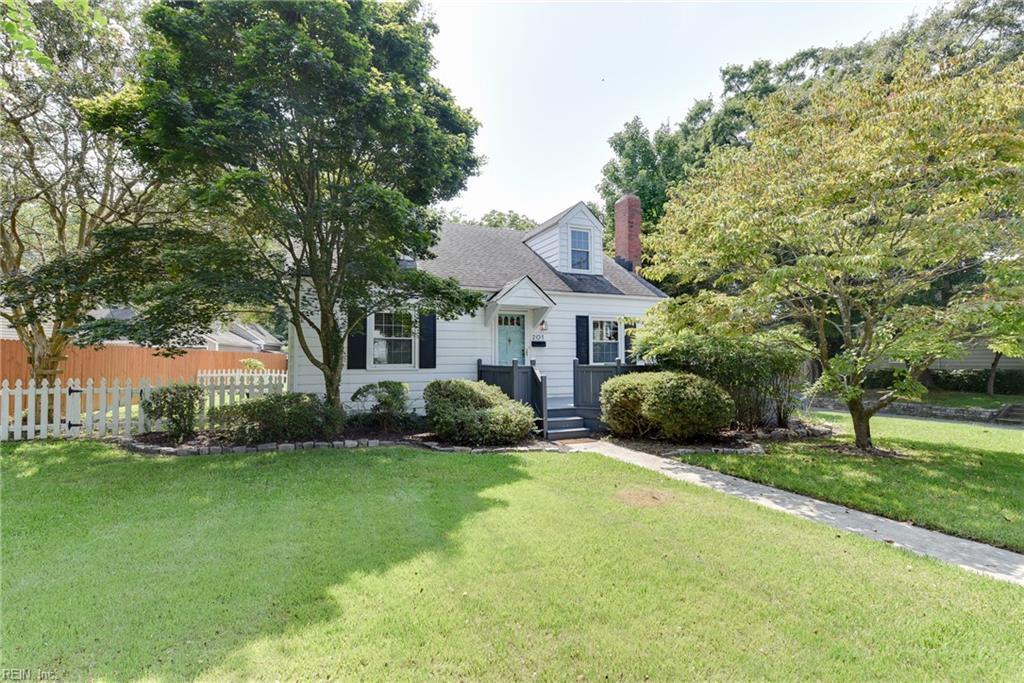 201 Sir Oliver Rd - Photo 1