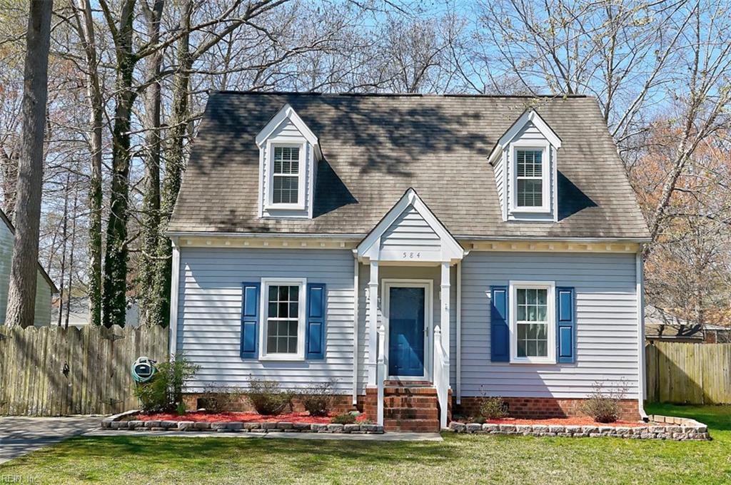 584 Boston Ave - Photo 1