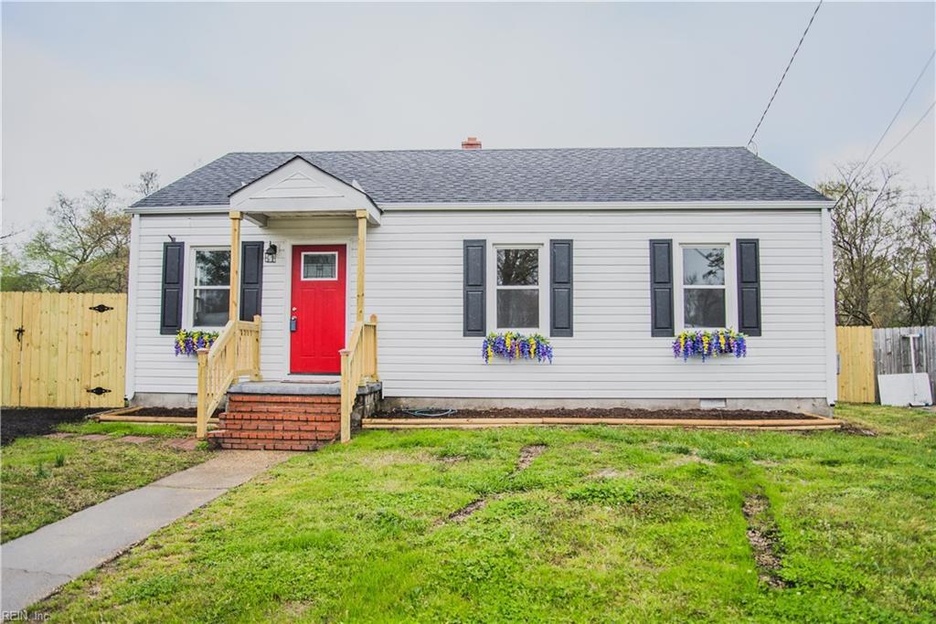 16 Bradley Ave - Photo 1