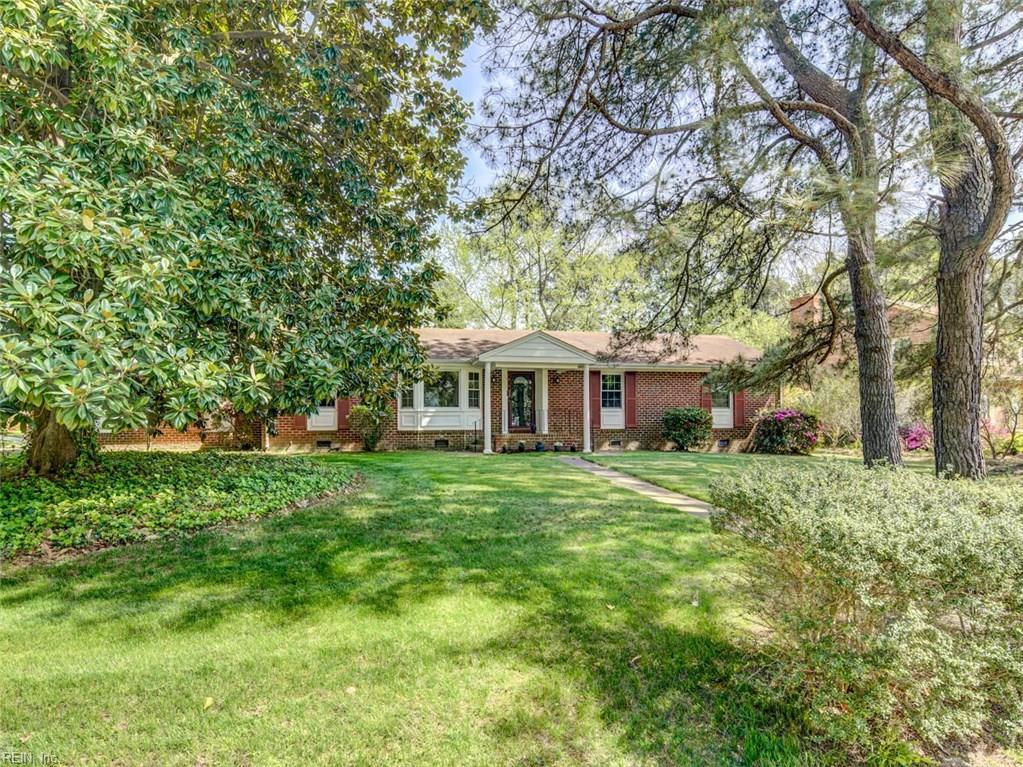 2809 Meadow Wood Dr - Photo 1