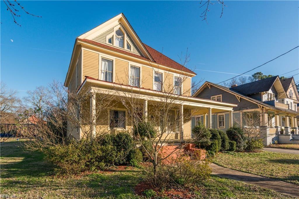 110 Brewer Ave - Photo 1