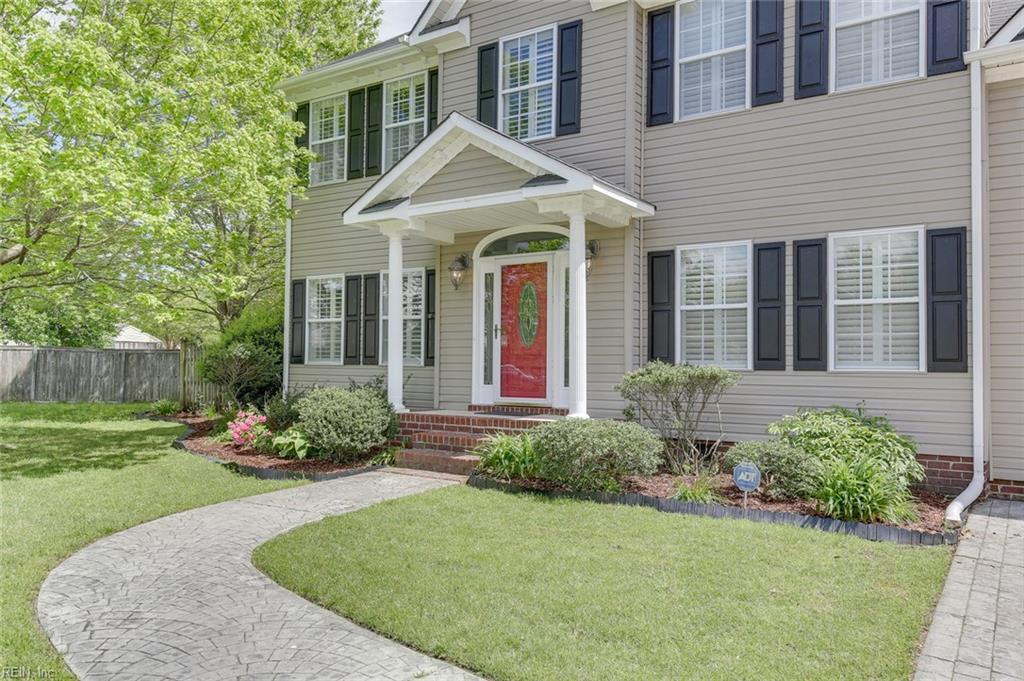 447 Chandler Dr - Photo 1