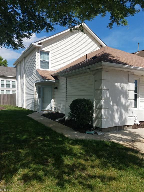 716 Blackstone Walk - Photo 1