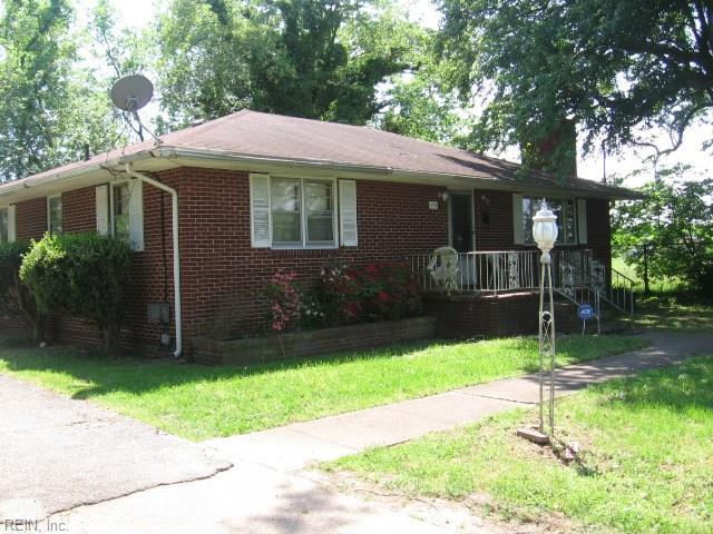 821 Roosevelt St - Photo 1
