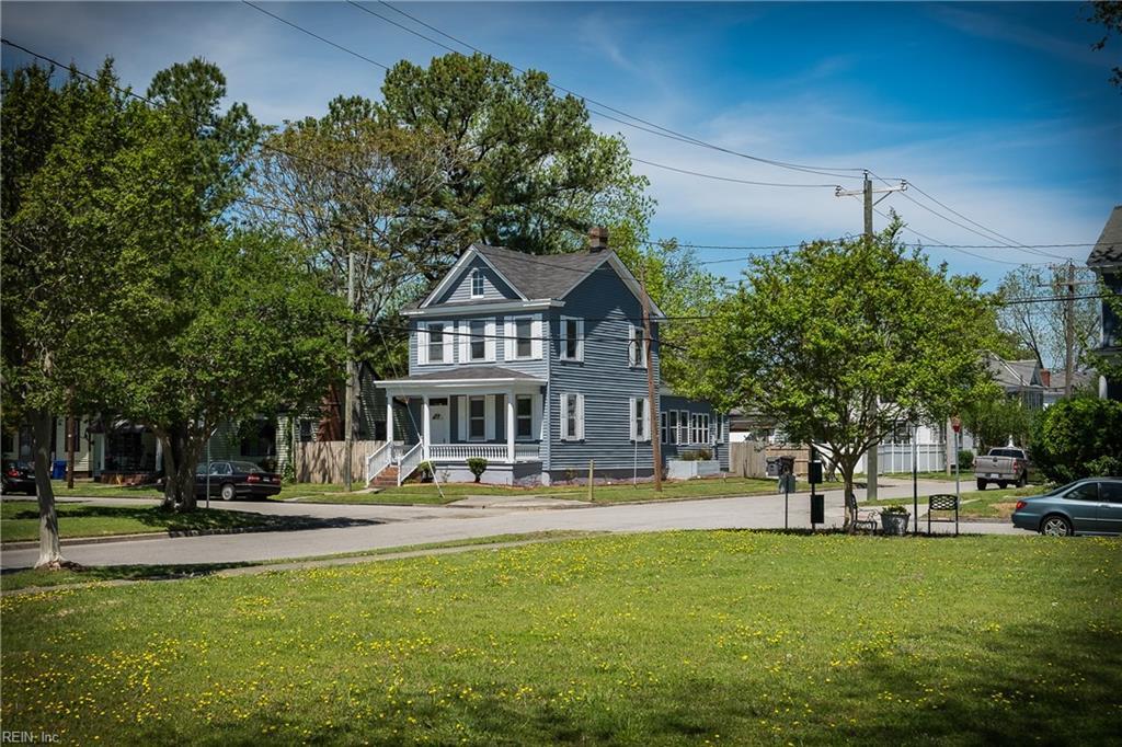 1602 Barron St - Photo 1