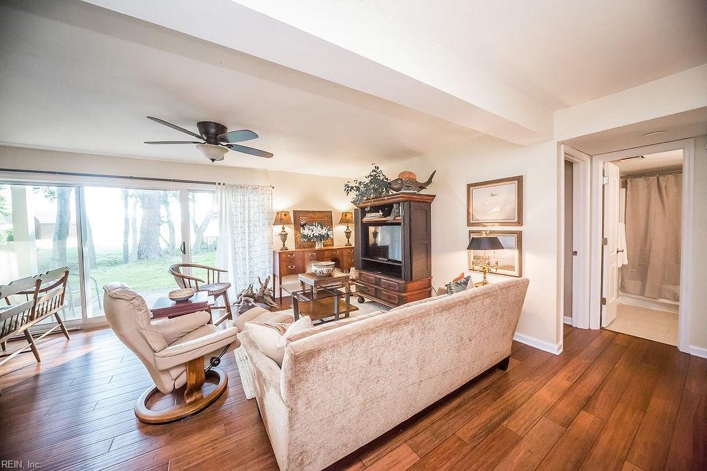 1028 Autumn Woods Ln - Photo 1