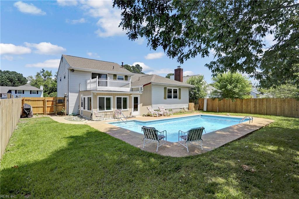 835 Weymouth Ter - Photo 1