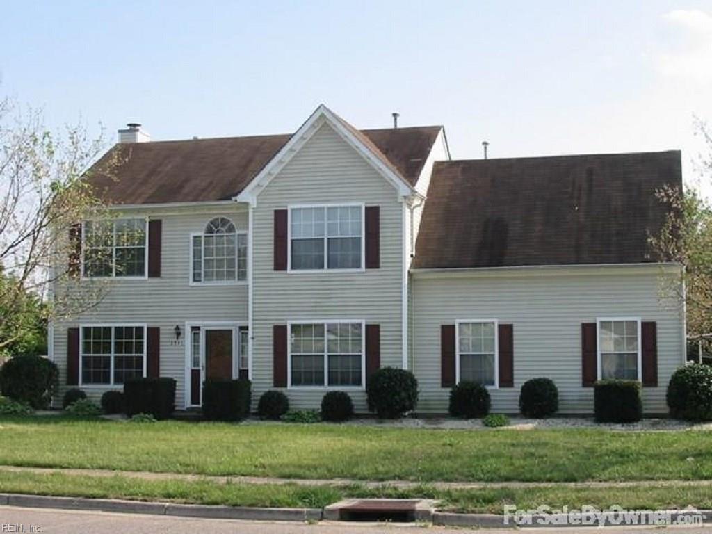 1341 Hillside Ave - Photo 1