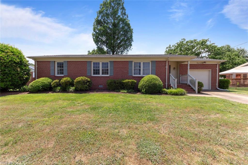 2913 Point Dr - Photo 1
