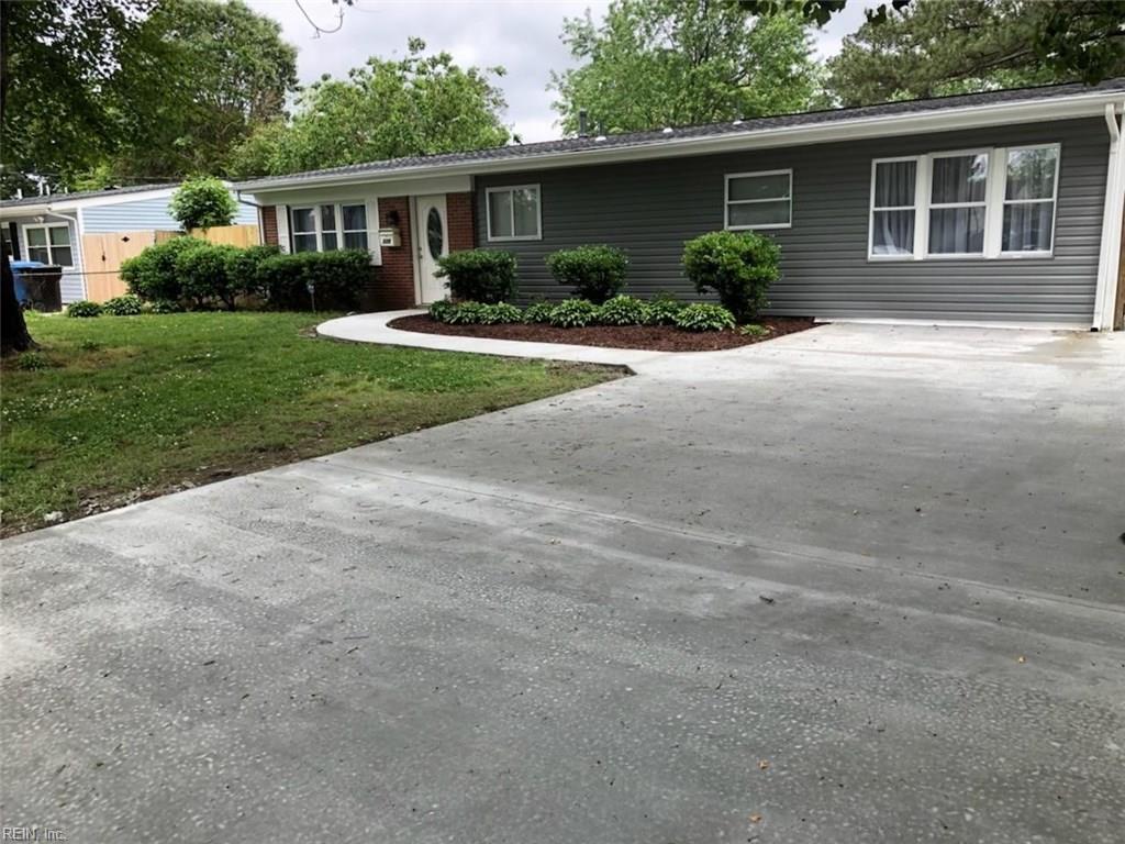 228 Waverly Dr - Photo 1