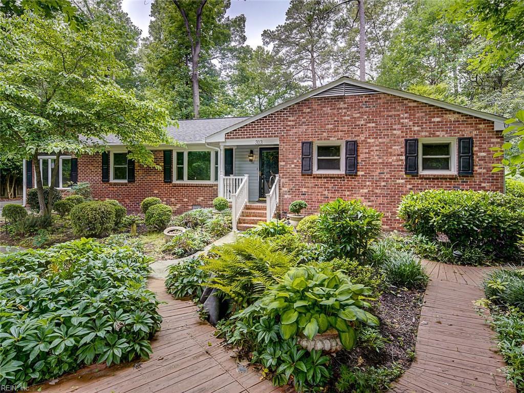 313 Woodland Dr - Photo 1