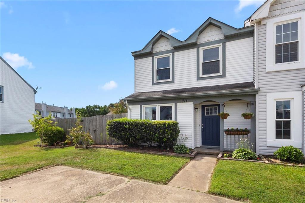 711 Goodard Dr - Photo 1