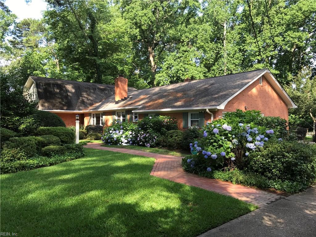 1101 Michaelwood Dr - Photo 1