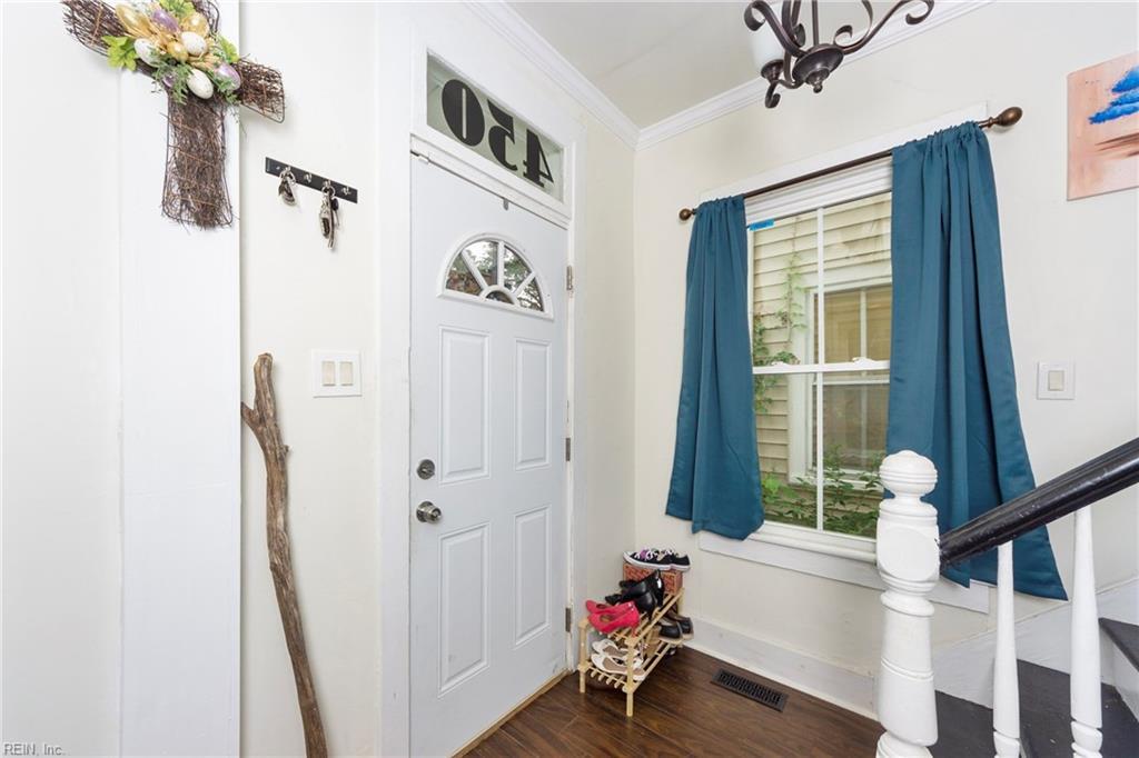 450 Maryland Ave - Photo 1