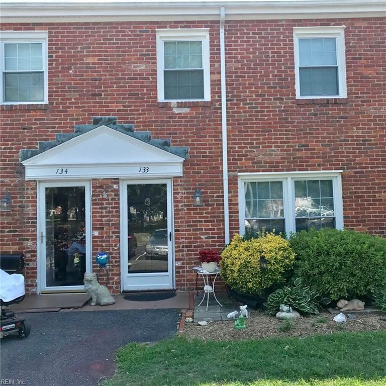 133 Towne Square Dr - Photo 1