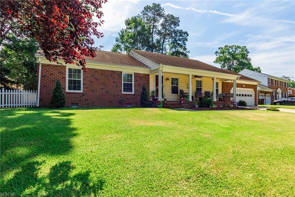 3037 Brittany Way - Photo 1