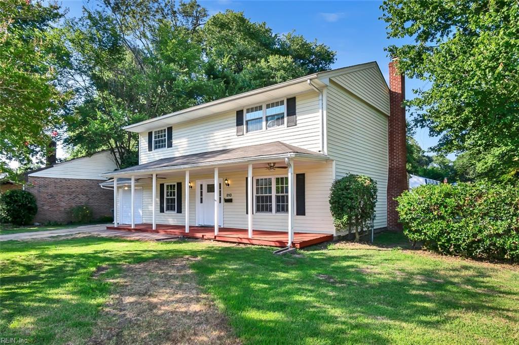 810 Chatsworth Dr - Photo 1