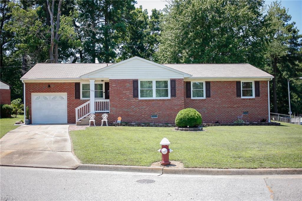 107 Raymond Dr - Photo 1