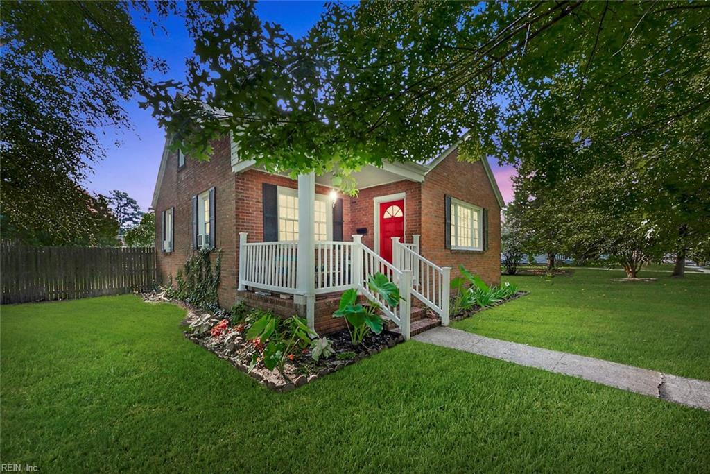 1901 Rodman Ave - Photo 1