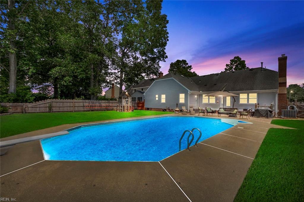 305 Barcelona Dr - Photo 1