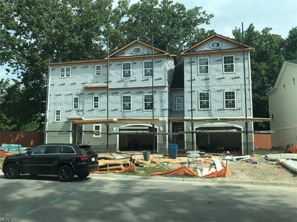 911 13th St - Photo 1
