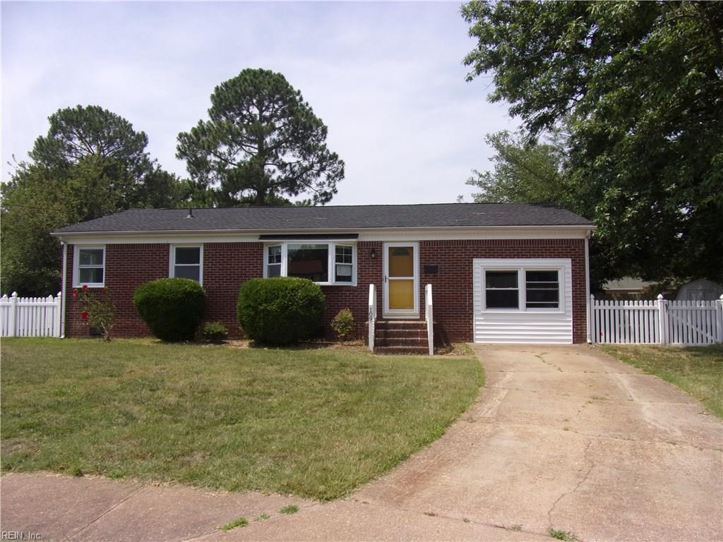 109 Hilda Cir - Photo 1