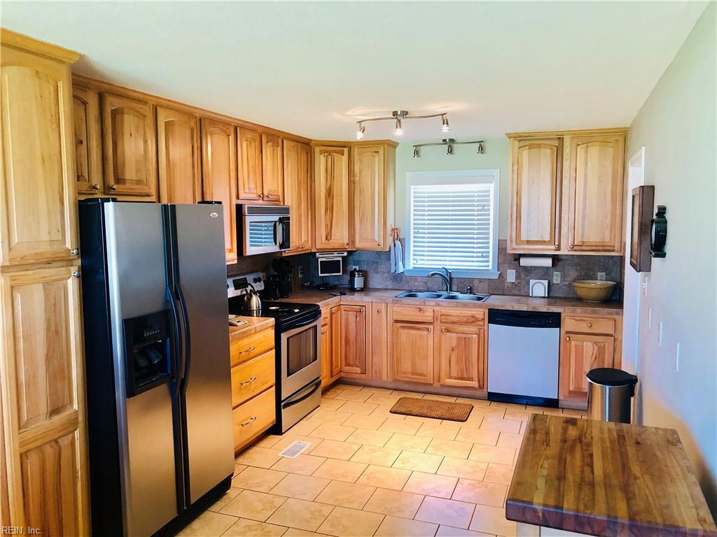 534 Ownley Rd - Photo 1